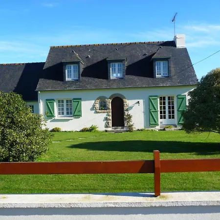 Le Bout De La Ville Hirel Exterior foto